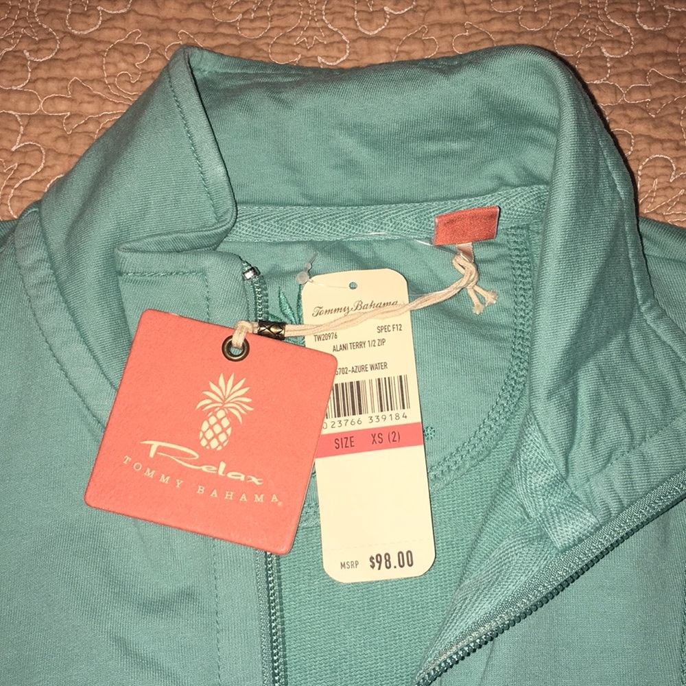 NWT Tommy Bahama Pullover